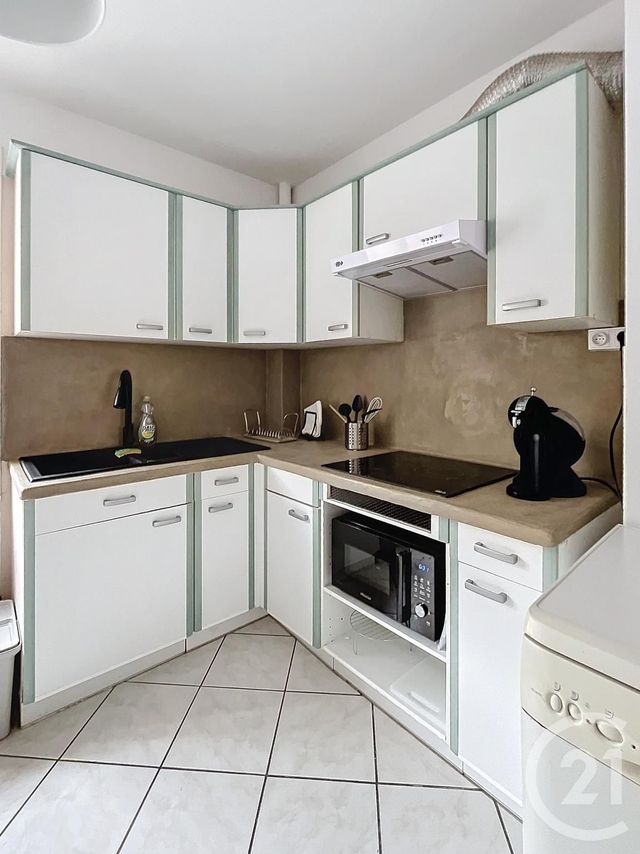 Appartement F3 &agrave; louer - 3 pi&egrave;ces - 65,77 m2 - Clermont Ferrand - 63 - AUVERGNE