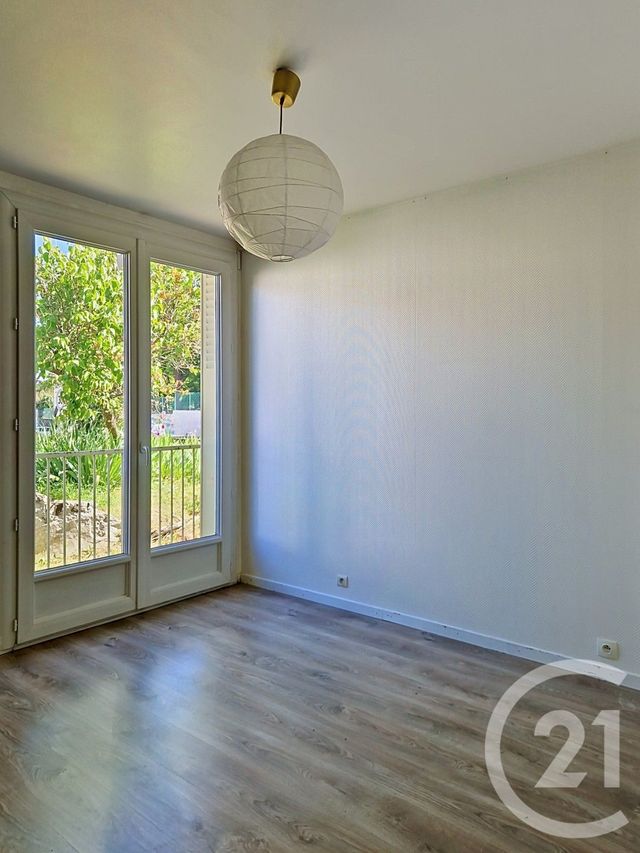 Appartement T4 &agrave; vendre - 4 pi&egrave;ces - 82,27 m2 - Chamalieres - 63 - AUVERGNE