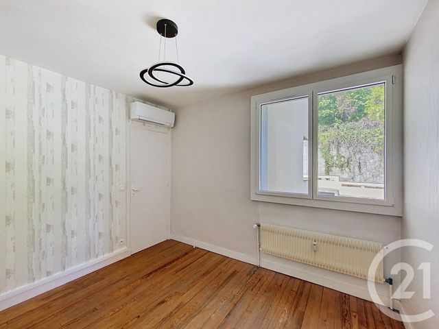 Appartement F3 &agrave; louer - 3 pi&egrave;ces - 55 m2 - Chamalieres - 63 - AUVERGNE