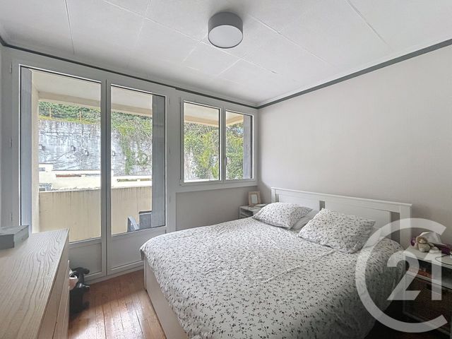 Appartement F3 &agrave; louer - 3 pi&egrave;ces - 55 m2 - Chamalieres - 63 - AUVERGNE