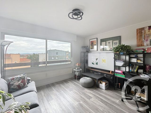 Appartement F3 &agrave; louer - 3 pi&egrave;ces - 55 m2 - Chamalieres - 63 - AUVERGNE