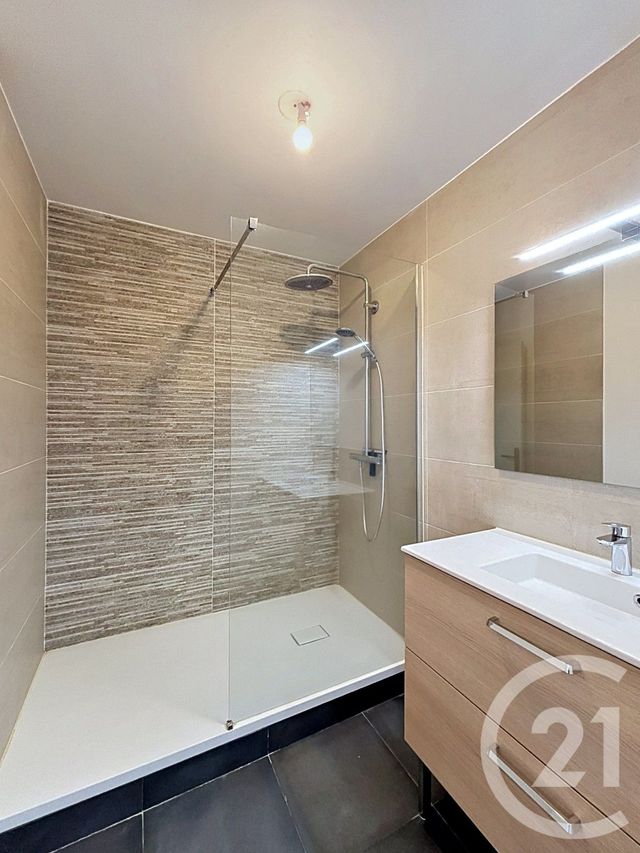 Appartement F3 &agrave; vendre - 3 pi&egrave;ces - 61,85 m2 - Chamalieres - 63 - AUVERGNE