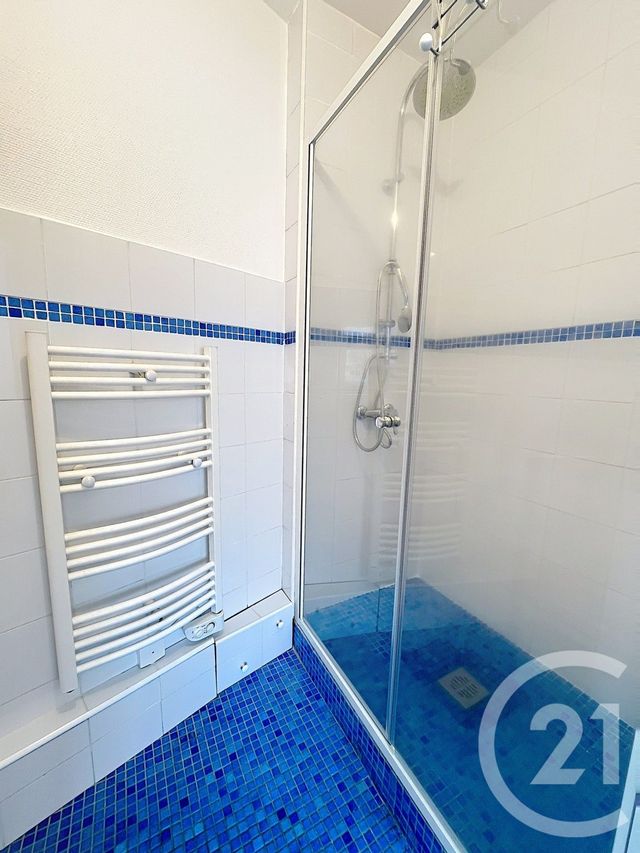 Appartement F3 &agrave; louer - 3 pi&egrave;ces - 62,55 m2 - Clermont Ferrand - 63 - AUVERGNE