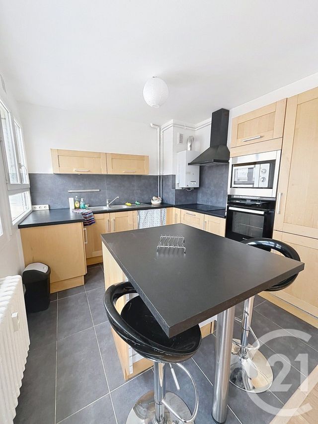 Appartement F3 &agrave; louer - 3 pi&egrave;ces - 62,55 m2 - Clermont Ferrand - 63 - AUVERGNE