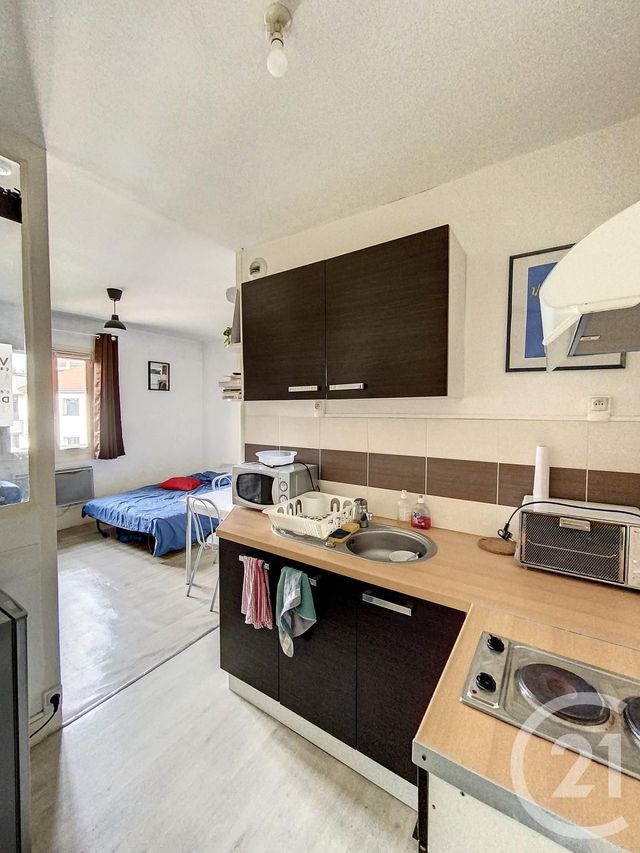 Appartement F1 &agrave; louer - 1 pi&egrave;ce - 25 m2 - Clermont Ferrand - 63 - AUVERGNE