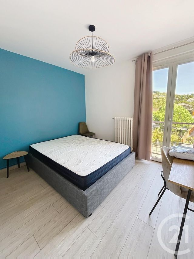 Appartement F4 &agrave; louer - 5 pi&egrave;ces - 63,15 m2 - Clermont Ferrand - 63 - AUVERGNE