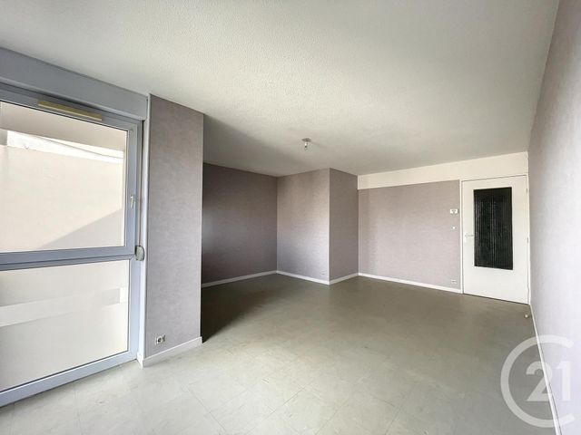 Appartement F3 &agrave; louer - 3 pi&egrave;ces - 65 m2 - Clermont Ferrand - 63 - AUVERGNE