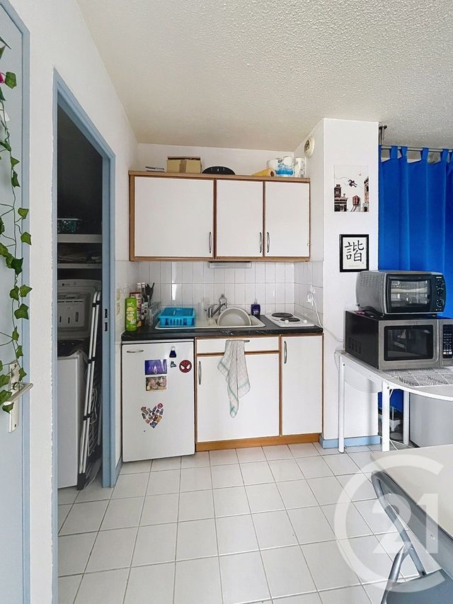 Appartement F1 &agrave; louer - 1 pi&egrave;ce - 29,87 m2 - Clermont Ferrand - 63 - AUVERGNE