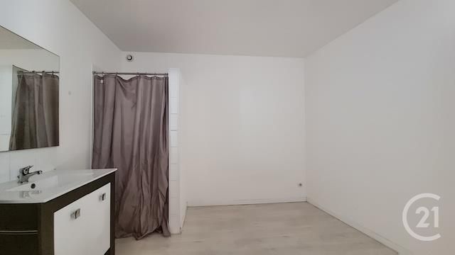 Appartement F2 &agrave; louer - 2 pi&egrave;ces - 28,85 m2 - Clermont Ferrand - 63 - AUVERGNE