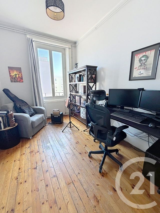 Appartement F2 bis &agrave; louer - 2 pi&egrave;ces - 58,80 m2 - Clermont Ferrand - 63 - AUVERGNE