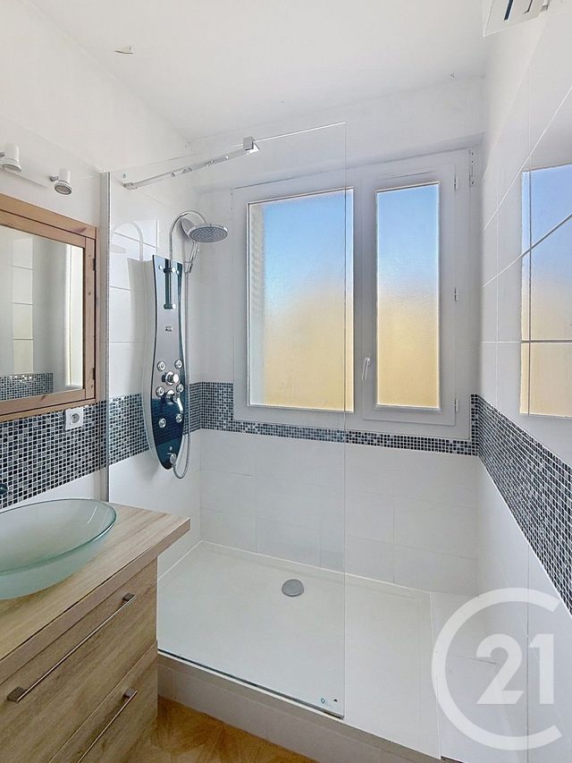 Appartement F3 bis &agrave; vendre - 4 pi&egrave;ces - 67,46 m2 - Clermont Ferrand - 63 - AUVERGNE