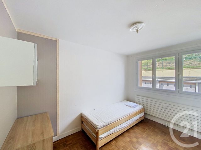 Appartement F3 &agrave; louer - 3 pi&egrave;ces - 68,44 m2 - Chamalieres - 63 - AUVERGNE