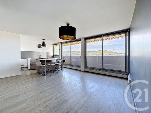 Appartement F2 &agrave; vendre - 2 pi&egrave;ces - 70,96 m2 - Clermont Ferrand - 63 - AUVERGNE