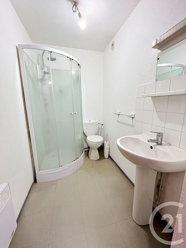 Appartement F1 &agrave; louer - 1 pi&egrave;ce - 19,87 m2 - Clermont Ferrand - 63 - AUVERGNE