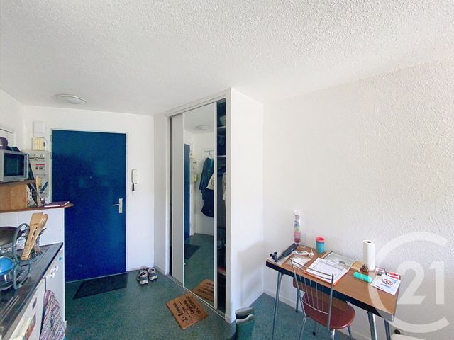 Appartement F1 &agrave; louer - 1 pi&egrave;ce - 19,70 m2 - Clermont Ferrand - 63 - AUVERGNE