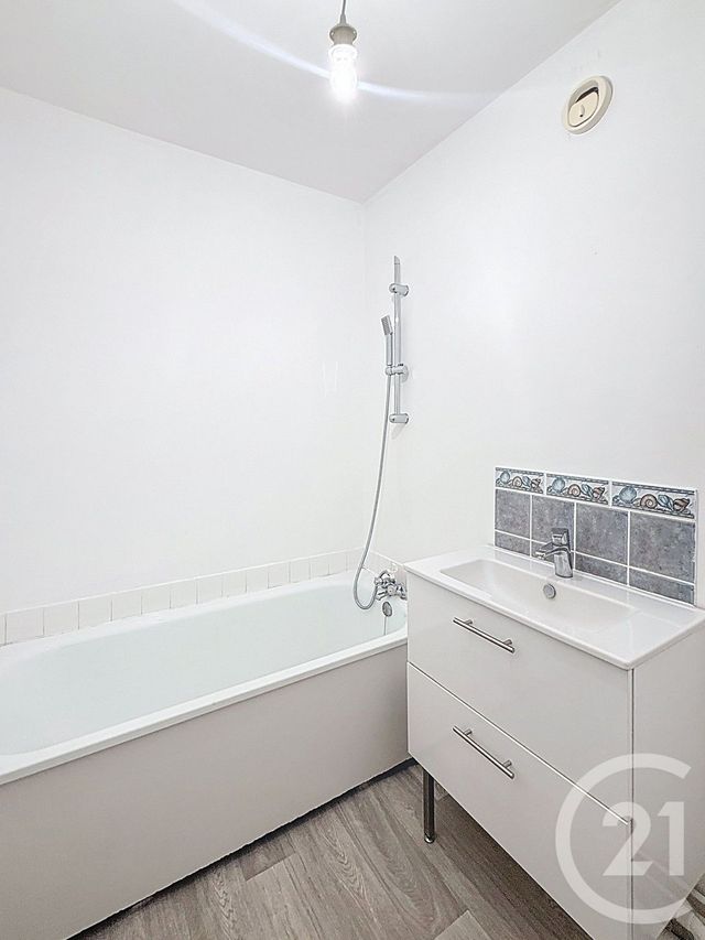 Appartement F4 &agrave; vendre - 4 pi&egrave;ces - 77,62 m2 - Clermont Ferrand - 63 - AUVERGNE