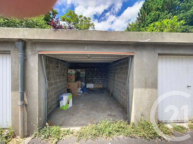 Parking &agrave; louer - 14 m2 - Clermont Ferrand - 63 - AUVERGNE