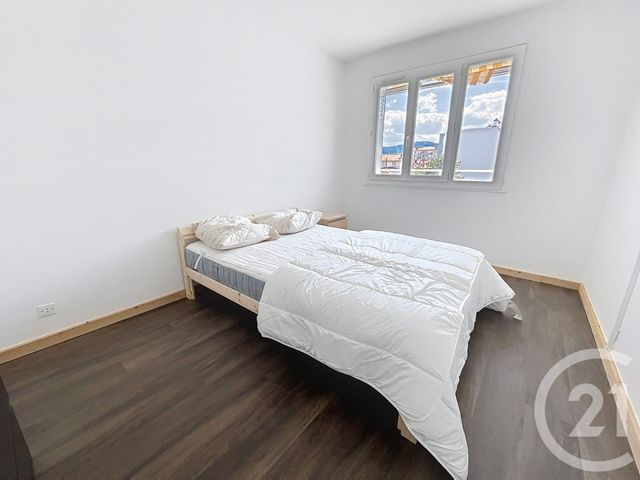 Appartement F4 &agrave; louer - 4 pi&egrave;ces - 78,05 m2 - Clermont Ferrand - 63 - AUVERGNE