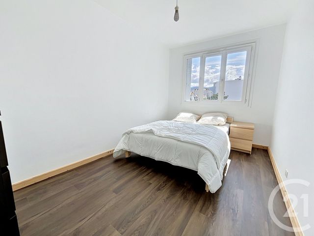 Appartement F4 &agrave; louer - 4 pi&egrave;ces - 78,05 m2 - Clermont Ferrand - 63 - AUVERGNE