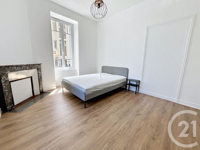 Appartement F3 &agrave; louer - 3 pi&egrave;ces - 53,06 m2 - Clermont Ferrand - 63 - AUVERGNE