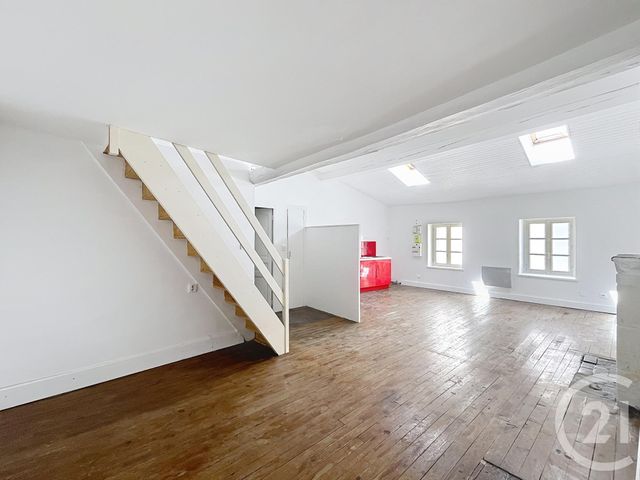 Appartement Duplex &agrave; louer - 2 pi&egrave;ces - 40 m2 - Clermont Ferrand - 63 - AUVERGNE