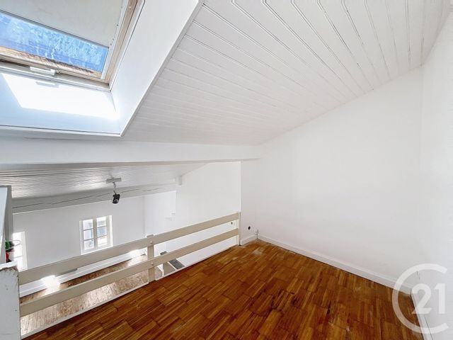 Appartement Duplex &agrave; louer - 2 pi&egrave;ces - 40 m2 - Clermont Ferrand - 63 - AUVERGNE