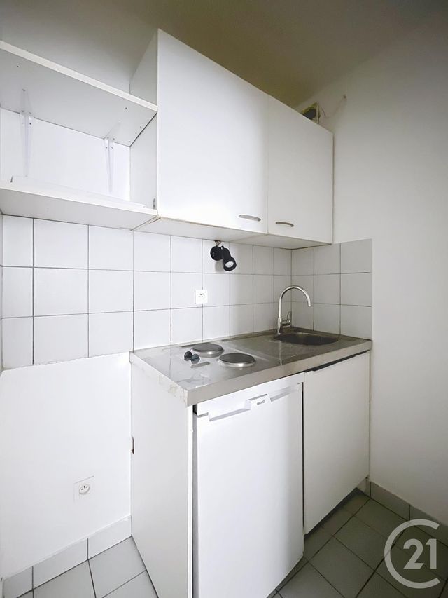 Appartement F1 &agrave; louer - 2 pi&egrave;ces - 27,79 m2 - Clermont Ferrand - 63 - AUVERGNE