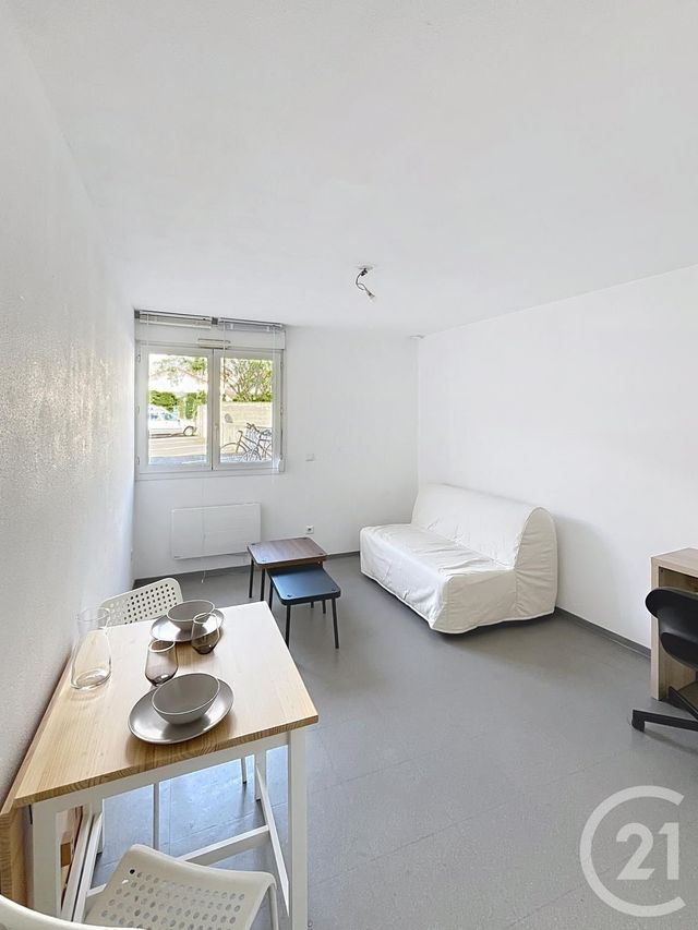 Appartement F1 &agrave; louer - 1 pi&egrave;ce - 21,11 m2 - Clermont Ferrand - 63 - AUVERGNE