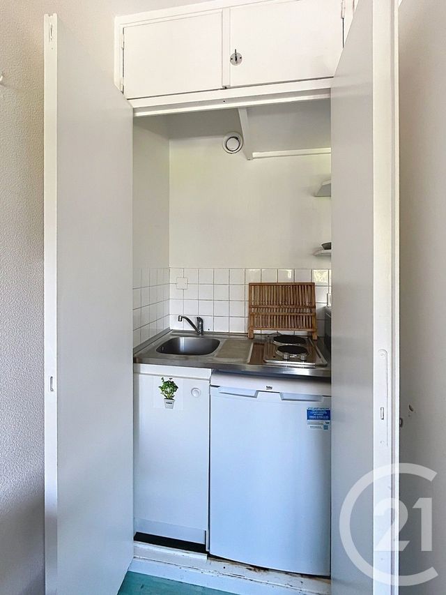 Appartement F1 &agrave; louer - 1 pi&egrave;ce - 17,30 m2 - Clermont Ferrand - 63 - AUVERGNE