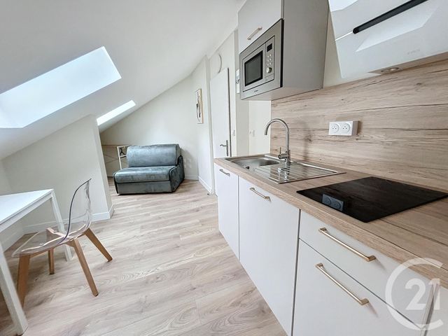 Appartement Studio &agrave; louer - 1 pi&egrave;ce - 10,84 m2 - Clermont Ferrand - 63 - AUVERGNE