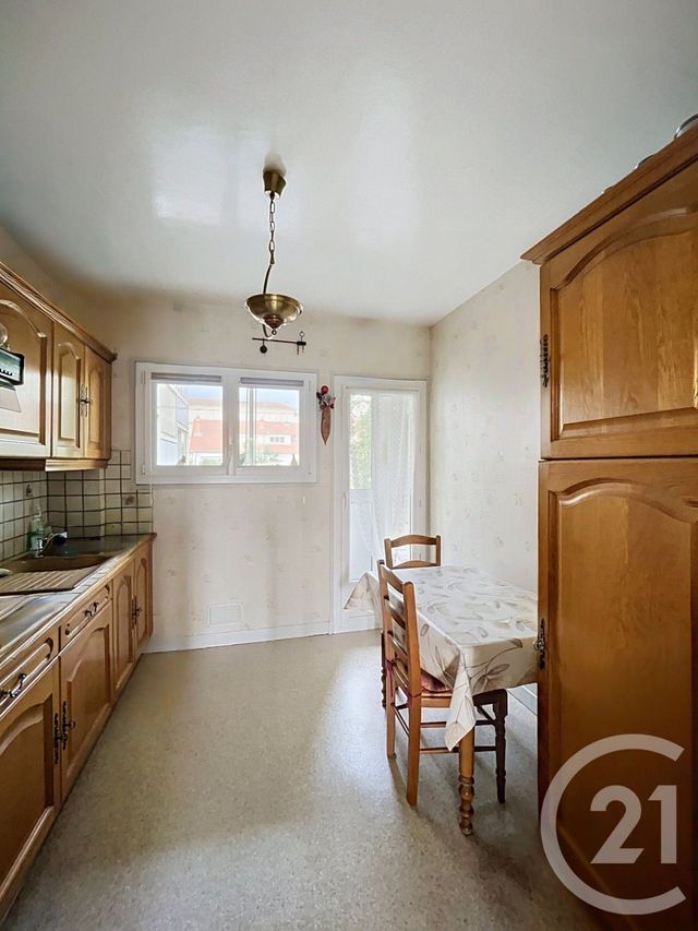 Appartement F4 &agrave; vendre - 4 pi&egrave;ces - 68,61 m2 - Clermont Ferrand - 63 - AUVERGNE