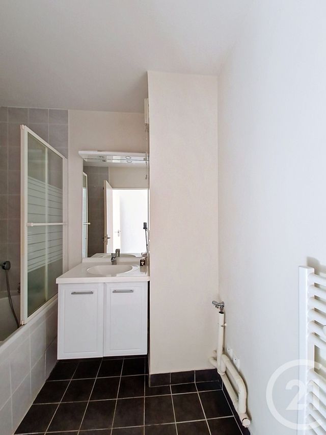 Appartement T3 &agrave; vendre - 3 pi&egrave;ces - 59,08 m2 - Ceyrat - 63 - AUVERGNE