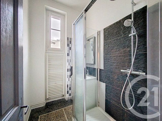 Appartement F2 &agrave; louer - 2 pi&egrave;ces - 45,30 m2 - Clermont Ferrand - 63 - AUVERGNE