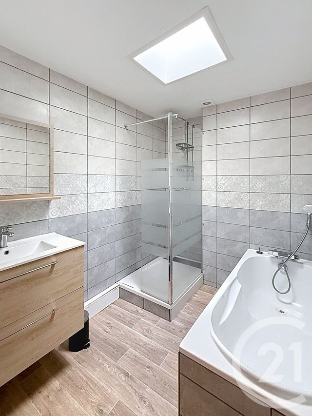Appartement F3 &agrave; vendre - 3 pi&egrave;ces - 79,79 m2 - Ceyrat - 63 - AUVERGNE