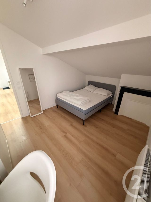 Appartement F3 &agrave; louer - 3 pi&egrave;ces - 40,55 m2 - Clermont Ferrand - 63 - AUVERGNE