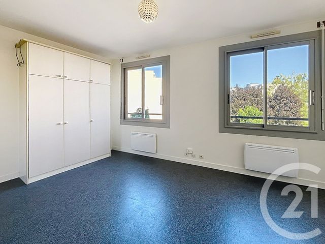 Appartement Studio &agrave; louer - 1 pi&egrave;ce - 29,10 m2 - Clermont Ferrand - 63 - AUVERGNE