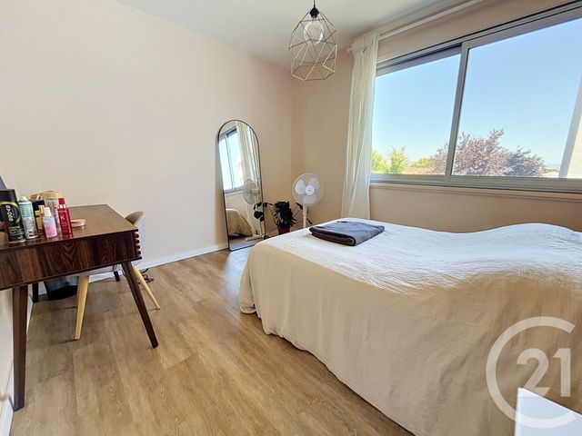 Appartement F3 bis &agrave; louer - 3 pi&egrave;ces - 67,74 m2 - Clermont Ferrand - 63 - AUVERGNE