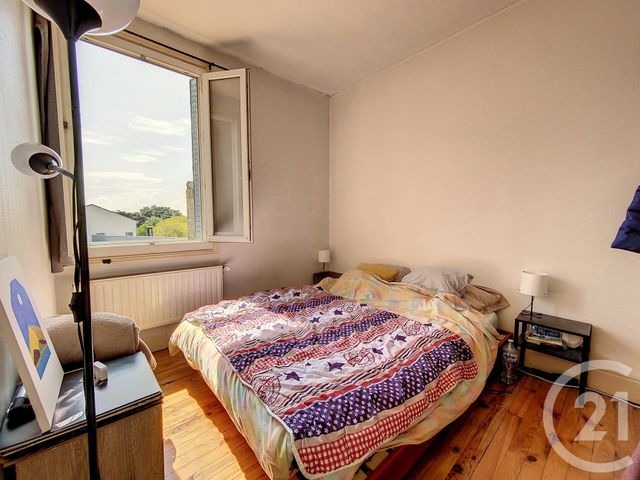 Appartement F3 &agrave; louer - 4 pi&egrave;ces - 60,30 m2 - Clermont Ferrand - 63 - AUVERGNE