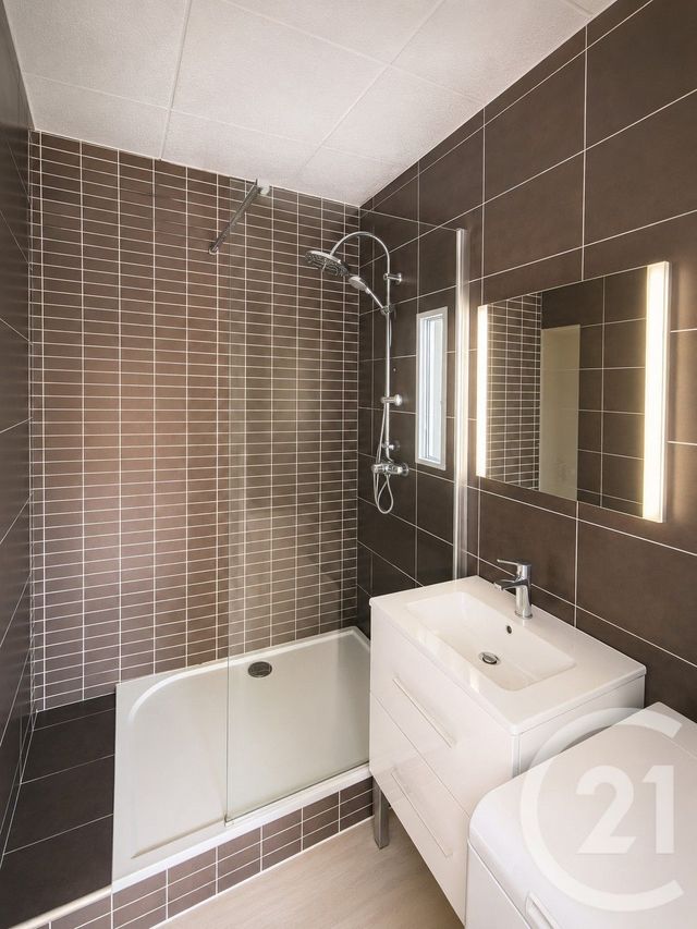 Appartement F3 &agrave; louer - 3 pi&egrave;ces - 72,54 m2 - Clermont Ferrand - 63 - AUVERGNE