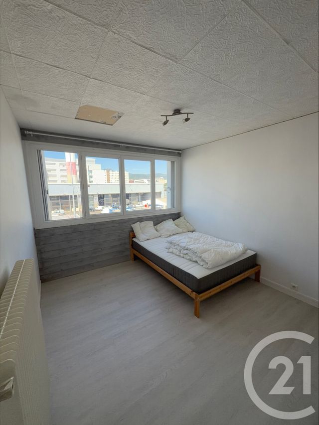 Appartement F3 &agrave; louer - 3 pi&egrave;ces - 72,54 m2 - Clermont Ferrand - 63 - AUVERGNE