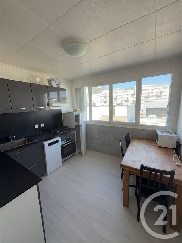 Appartement F3 &agrave; louer - 3 pi&egrave;ces - 72,54 m2 - Clermont Ferrand - 63 - AUVERGNE