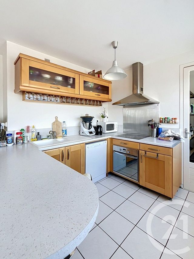 Appartement F3 &agrave; louer - 3 pi&egrave;ces - 62,53 m2 - Clermont Ferrand - 63 - AUVERGNE