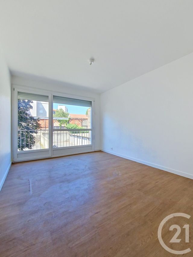 Appartement T3 &agrave; vendre - 3 pi&egrave;ces - 64,39 m2 - Clermont Ferrand - 63 - AUVERGNE