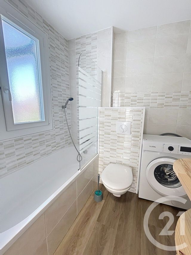 Appartement F2 &agrave; louer - 2 pi&egrave;ces - 43,99 m2 - Clermont Ferrand - 63 - AUVERGNE