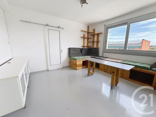 Appartement F2 &agrave; louer - 2 pi&egrave;ces - 43,04 m2 - Clermont Ferrand - 63 - AUVERGNE