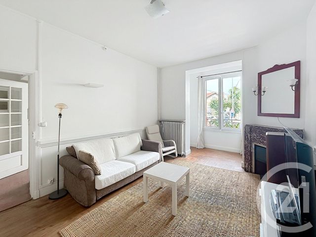 Maison &agrave; louer - 6 pi&egrave;ces - 165,72 m2 - Clermont Ferrand - 63 - AUVERGNE
