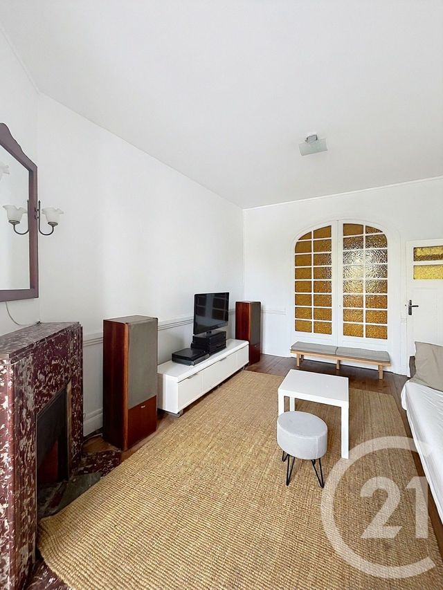 Maison &agrave; louer - 6 pi&egrave;ces - 165,72 m2 - Clermont Ferrand - 63 - AUVERGNE