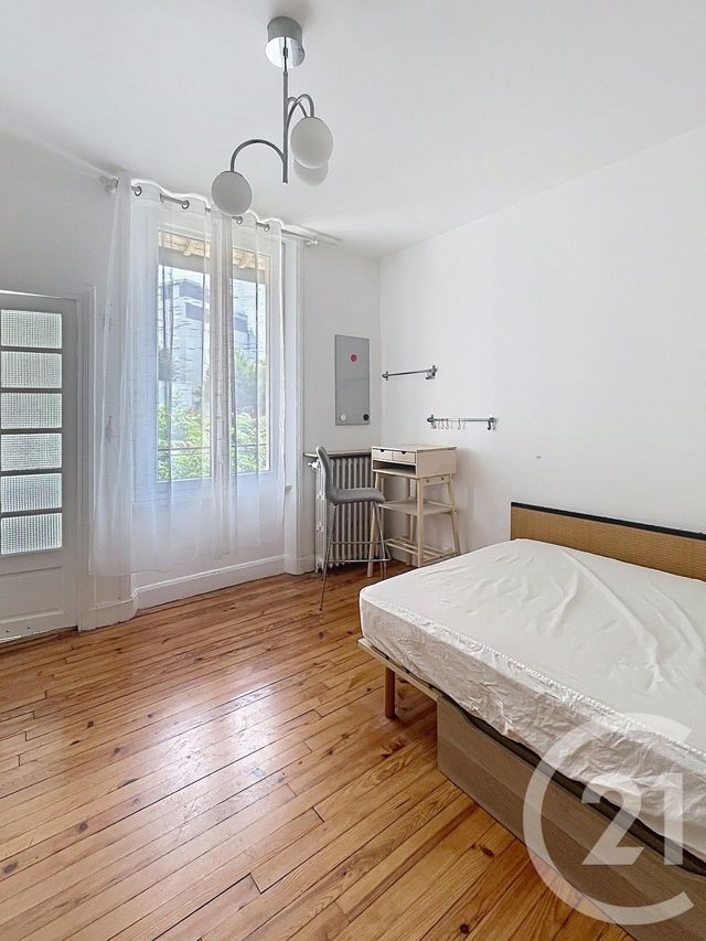 Maison &agrave; louer - 6 pi&egrave;ces - 165,72 m2 - Clermont Ferrand - 63 - AUVERGNE