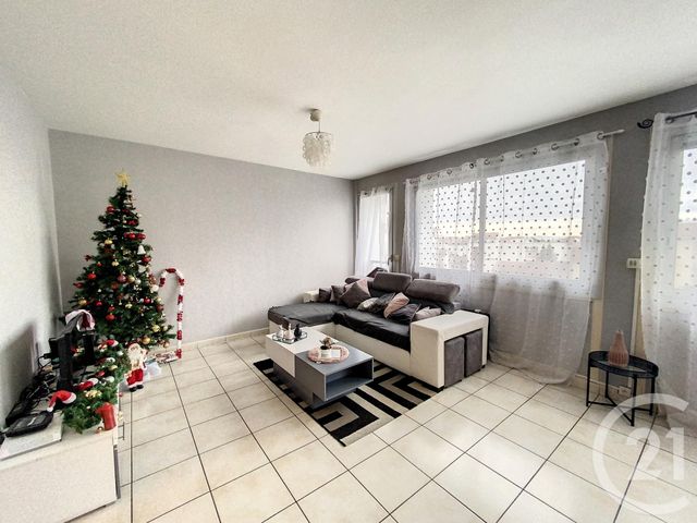 Appartement F4 &agrave; louer - 4 pi&egrave;ces - 68,06 m2 - Clermont Ferrand - 63 - AUVERGNE