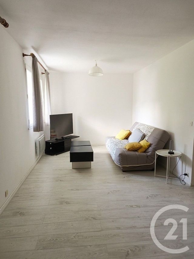 Appartement F3 bis &agrave; louer - 3 pi&egrave;ces - 76,59 m2 - Clermont Ferrand - 63 - AUVERGNE